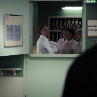 l'inquietante infermiera Pam interpretata da Melissa Leo