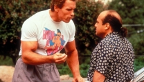 Schwarzenegger e DeVito in "I gemelli"