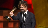 Peter Dinklage ritira il premio Peter Dinklage ritira il premio