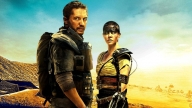 Tom Hardy e Charlize Theron in Mad Max: Fury Road