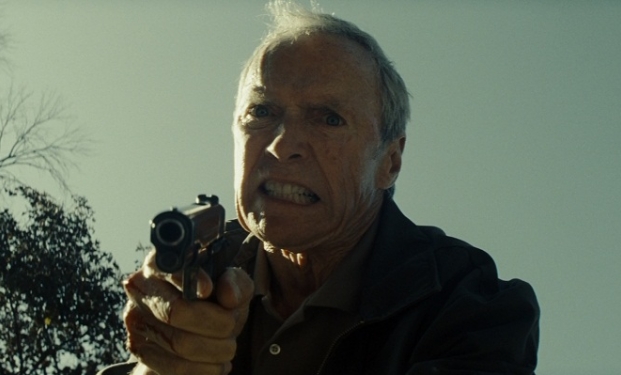 Clint Eastwood anticipa l'uscita di American Sniper