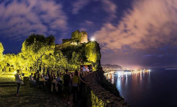 La terrazza degli ulivi che ospita Ischia Film Festival