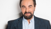 Kabir Bedi