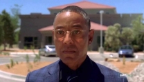 Giancarlo Esposito è Gustavo Fring, nella terza stagione di "Better Call Saul"(Usa 2017), di Vince Gilligan e Peter Gould