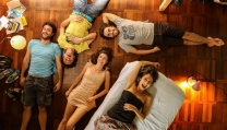 una scena di "Fino a qui tutto bene" una scena di "Fino a qui tutto bene"