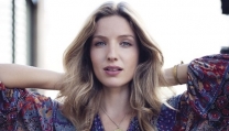 Annabelle Wallis 