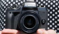 Canon EOS M5