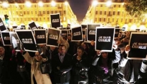 Manifestazione popolare a sostegno di Charlie Hebdo