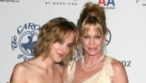 Dakota Johnson con la mamma Melanie Griffith