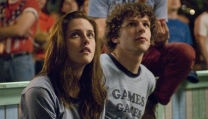 Kristen Stewart e Jesse Eisenberg in Adventureland