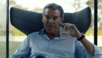 Pierce Brosnan in IT