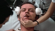 Jack Nicholson e l'elettroshock in "Qualcuno volò sul nido del cuculo"
