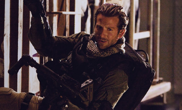 Bradley Cooper in American Sniper di Clint Eastwood