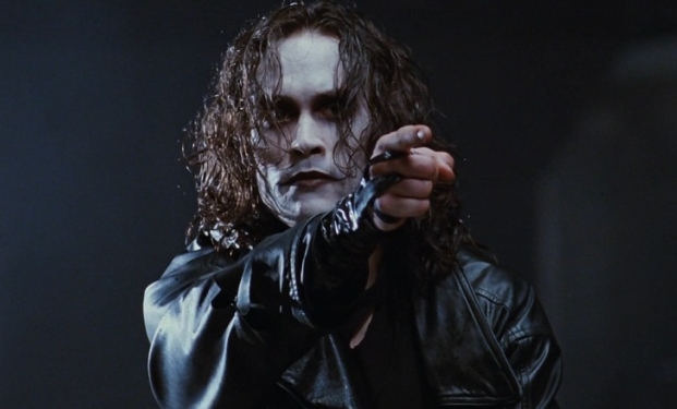 Brandon Lee in Il corvo di Alex Proyas